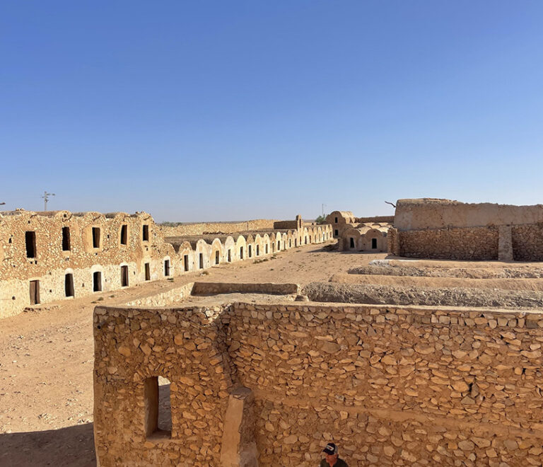 Village abandonné dans le désert Tunisien